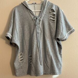 White Birch Gray Short Sleeve Hooded Sweatshirt w/ Distressing & Fraying‎ Medium